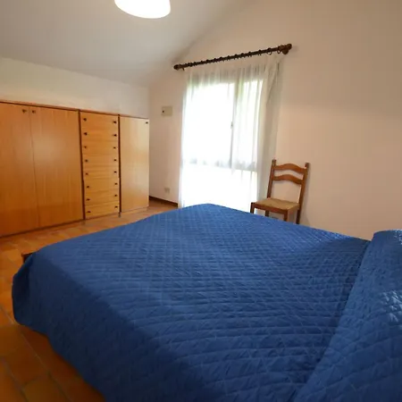 With Garden Near The Вілла *