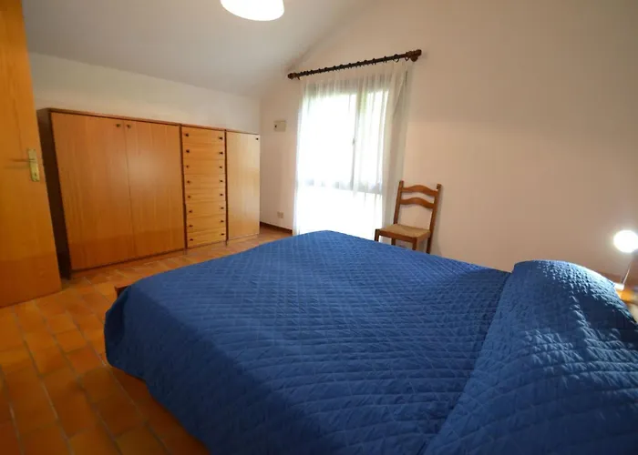 With Garden Near The Вілла *