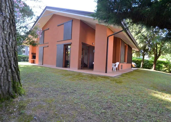 Вілла With Garden Near The